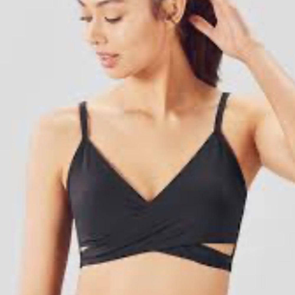 L | Black Cross Front Sports Bra